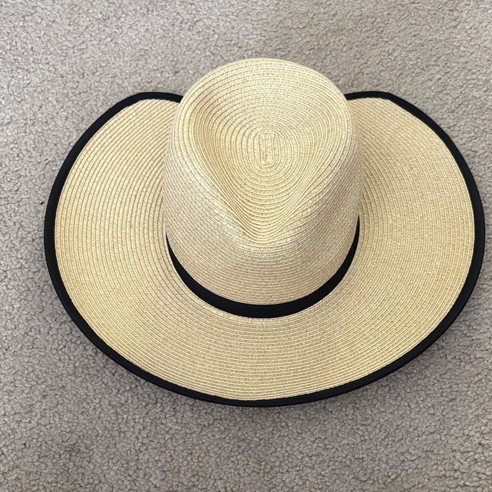 Tommy Bahama Women’s Tan Wide-Brim Sun Hat with Black Trim
